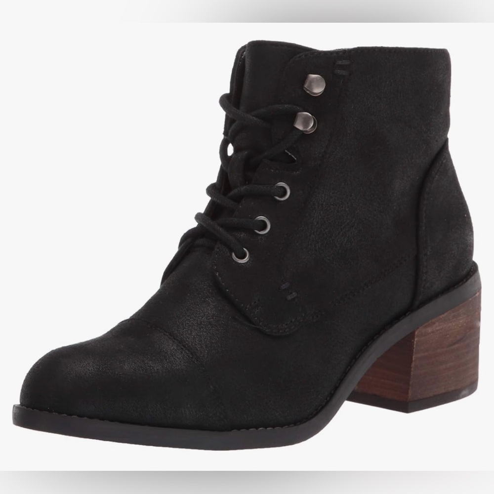Bella Vita Women's Ankle Boot